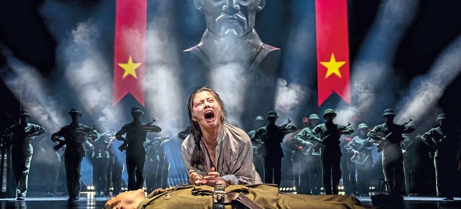 Miss Saigon - Vanessa Heinz & James Park - Credits Johan Persson